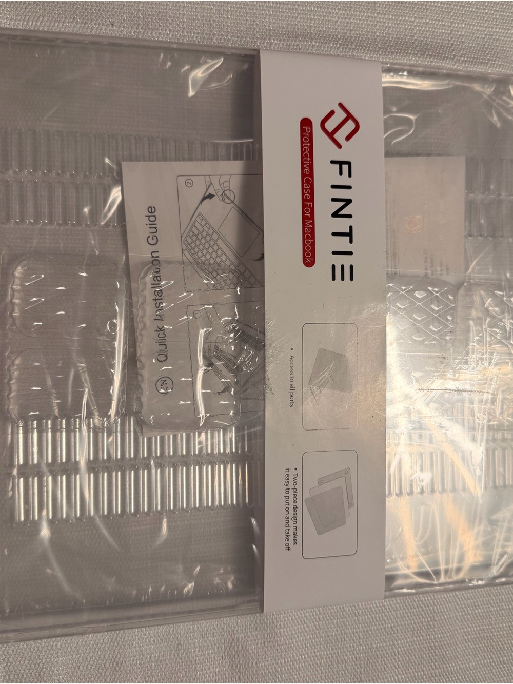 Fintie Clear Protective Hard Shell Case for MacBook - Transparent - Picture 2 of 3